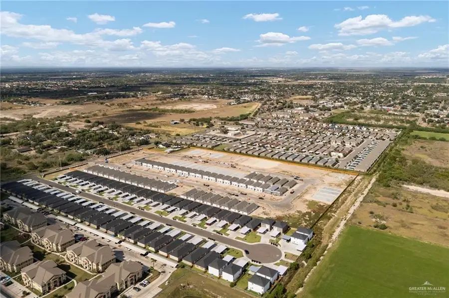 809 S Rockport Street, Alton, TX 78573 - #3