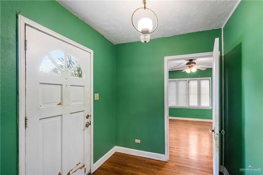 1105 W Maple Avenue, McAllen, TX 78501 - #3