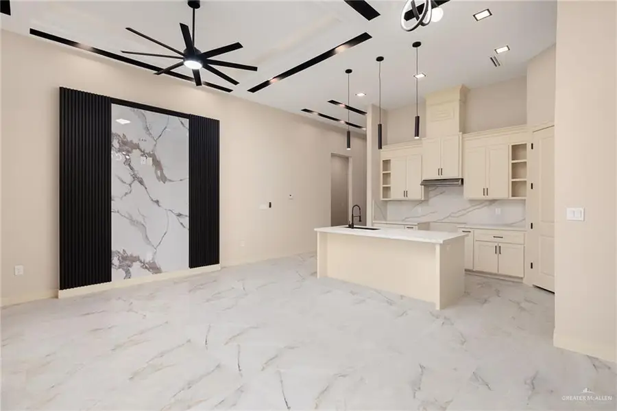 2809 E Zarzamora Avenue, Hidalgo, TX 78557 - #3