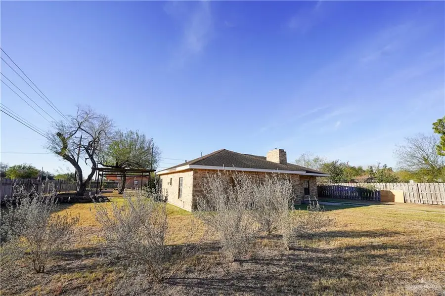 503 E Bowie Avenue, Alamo, TX 78516 - #3