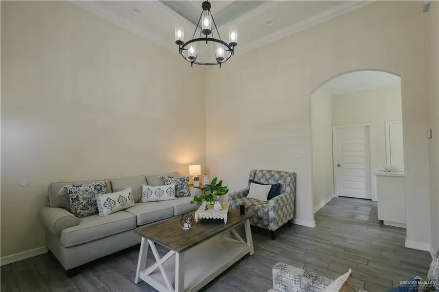 2006 Lake Front Drive, Mission, TX 78572 - Image #3