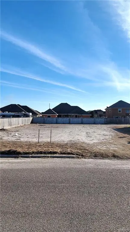 404 River Crest Street, Rio Grande City, TX 78582