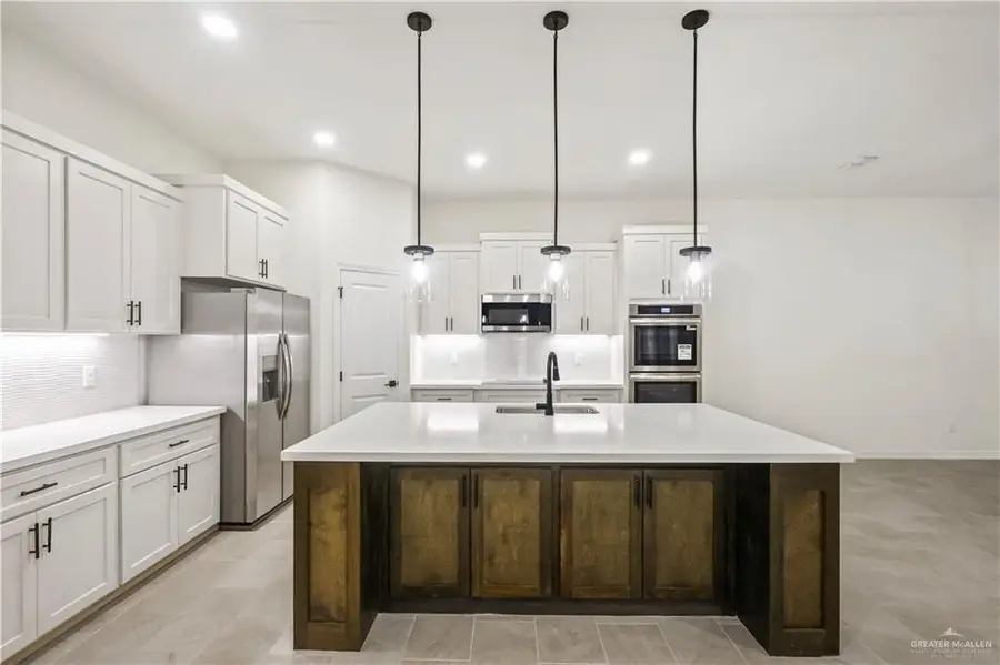 7305 N 55th Lane, Mission, TX 78573 - #2