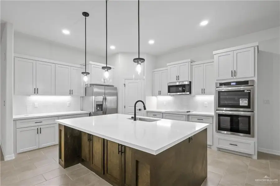 7305 N 55th Lane, Mission, TX 78573 - #3