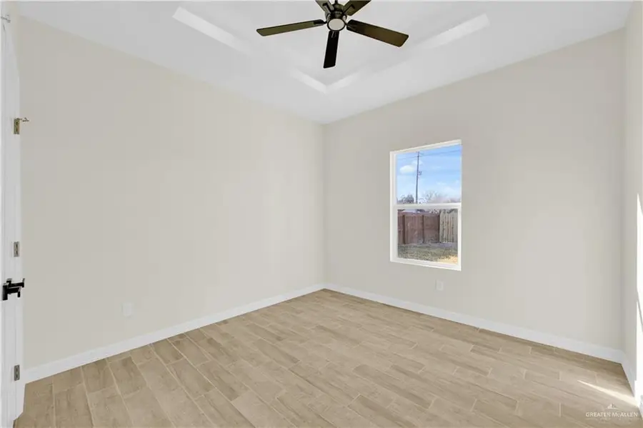 151 E Irvine Avenue, Alamo, TX 78516 - #3