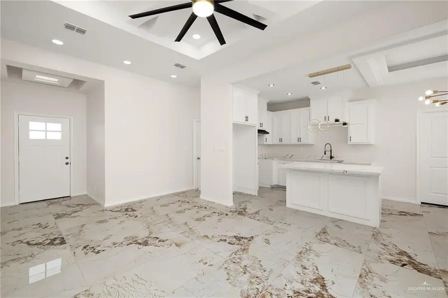 330 Merida Avenue, Donna, TX 78537 - #2