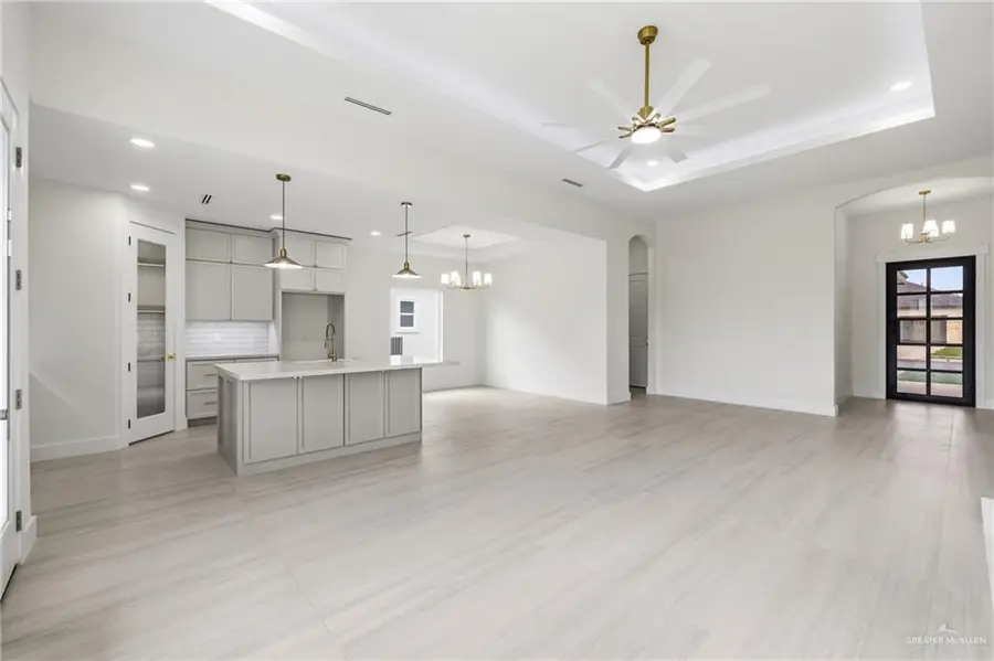 3100 N Adler Avenue E, Edinburg, TX 78541 - #3