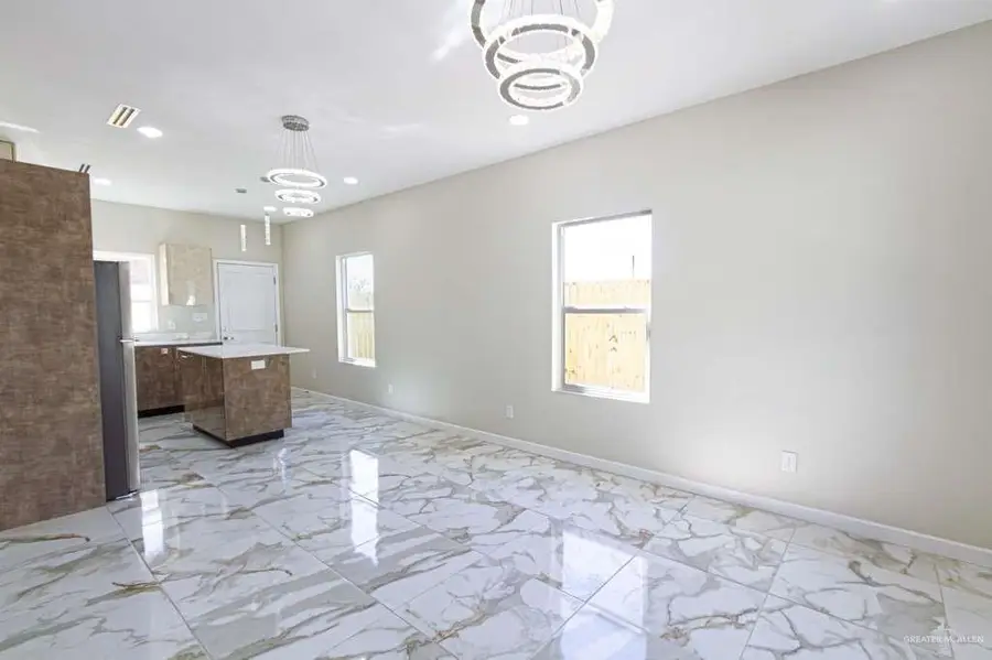 601 N Emerald Avenue, Edinburg, TX 78541 - #2