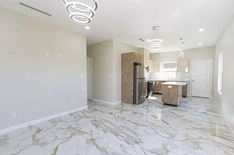 601 N Emerald Avenue, Edinburg, TX 78541 - #3