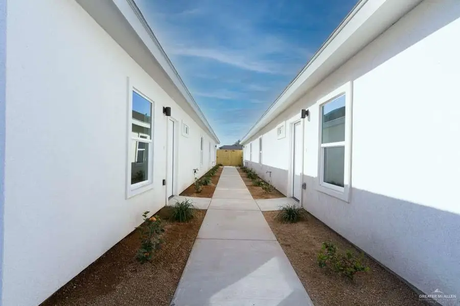 403 N Emerald Avenue, Edinburg, TX 78541 - #3