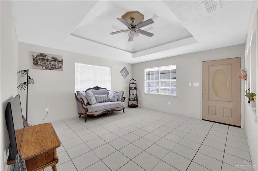 1316 E 2nd Street, Mission, TX 78572 - #3