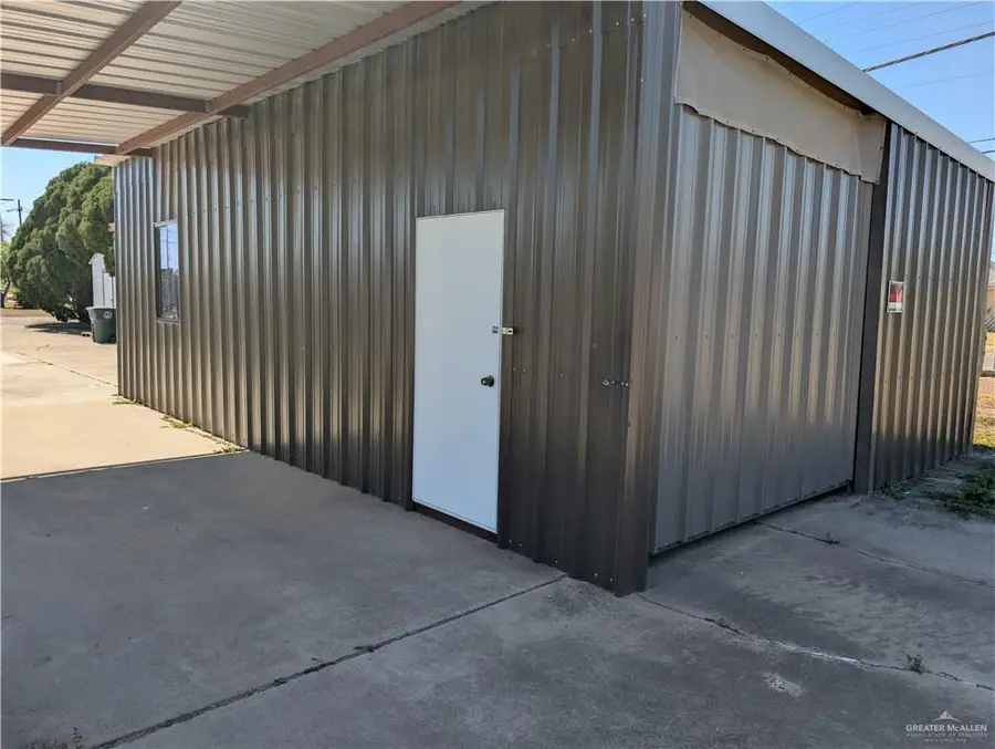 2001 Vernon Avenue, Mission, TX 78572 - #2