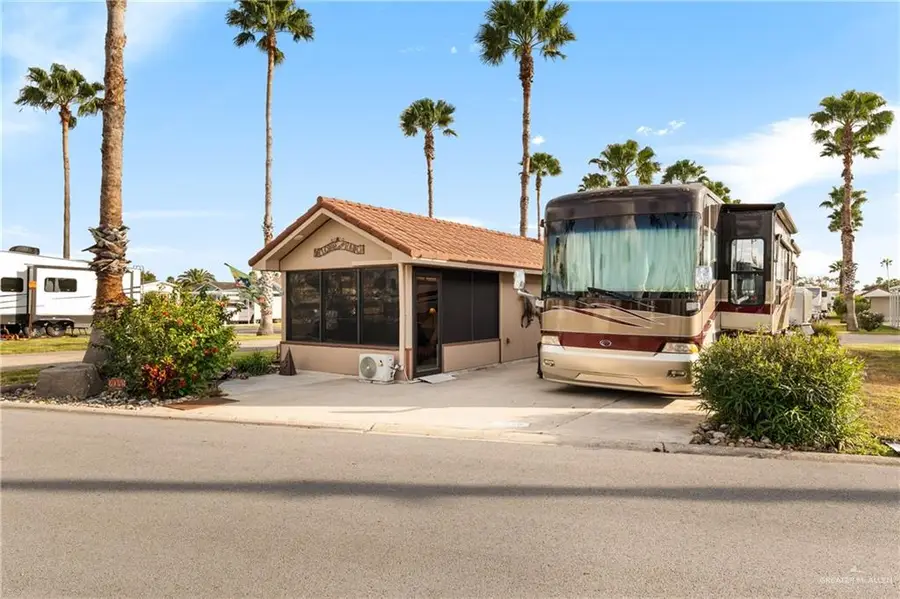 2049 Los Lagos East E, Mercedes, TX 78570 - #2