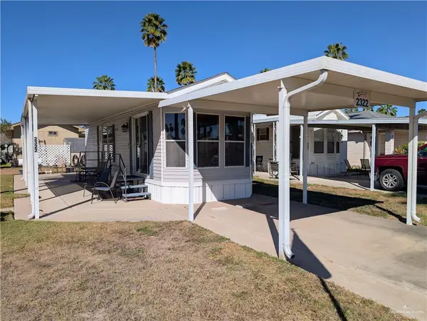 2322 Bobolink Circle E #270, Palmview, TX 78572