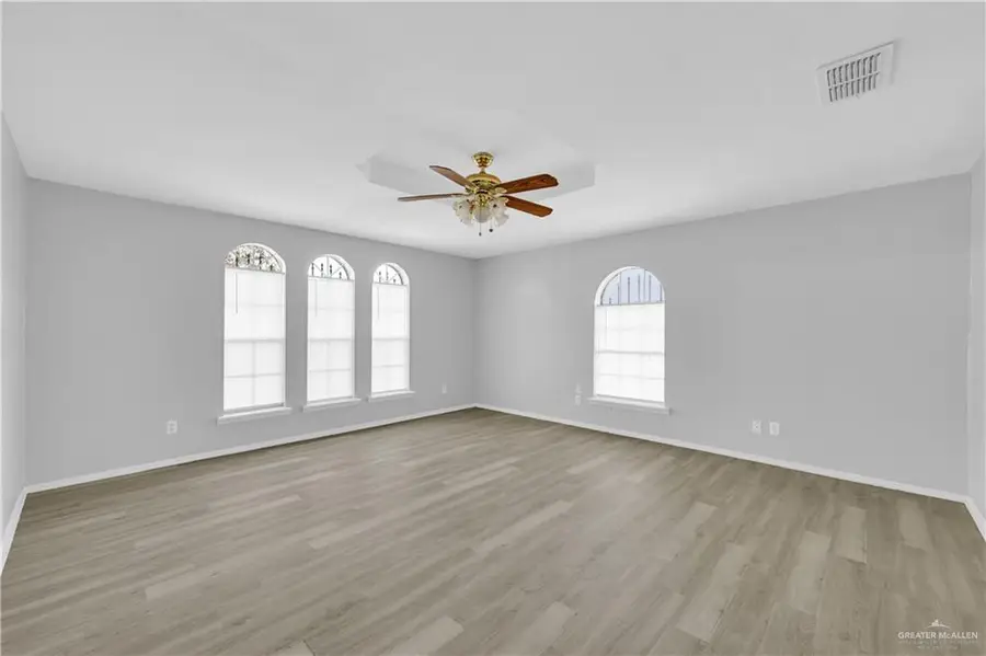 1629 W Teege Avenue, Harlingen, TX 78550 - #3