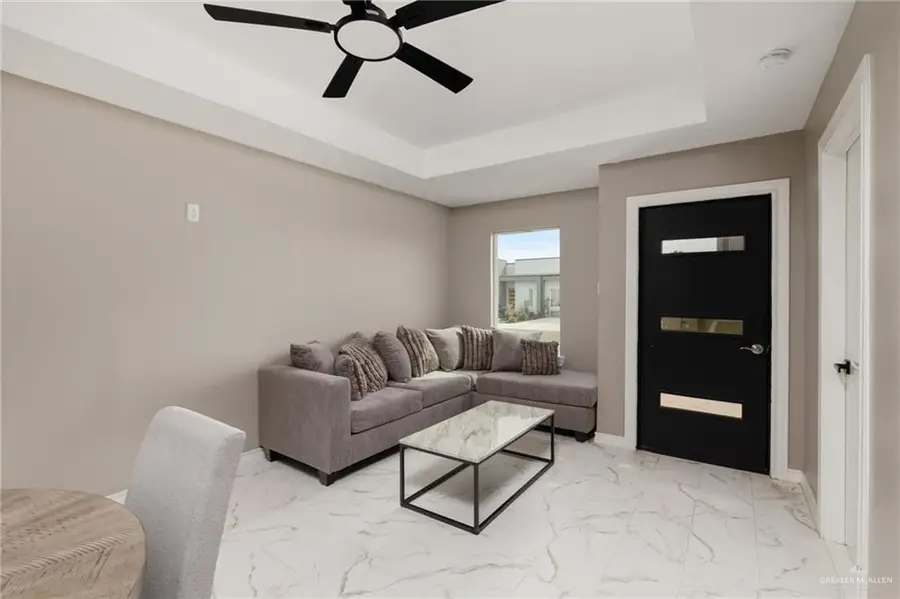 1712 W B Street, Mission, TX 78572 - #2