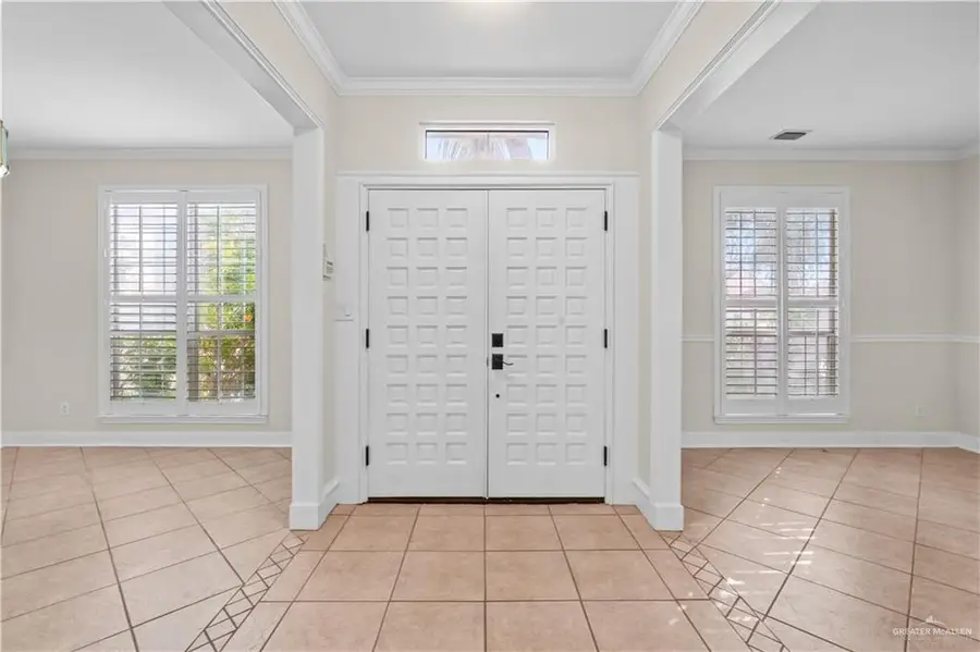 3501 Plazas Del Lago Drive, Edinburg, TX 78539 - #2