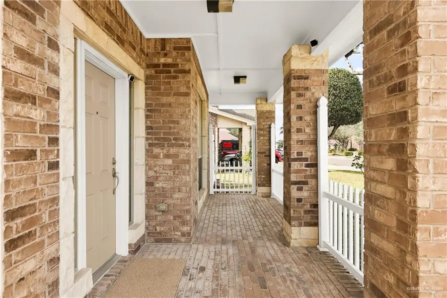 4105 Tyler Avenue, McAllen, TX 78503 - #3