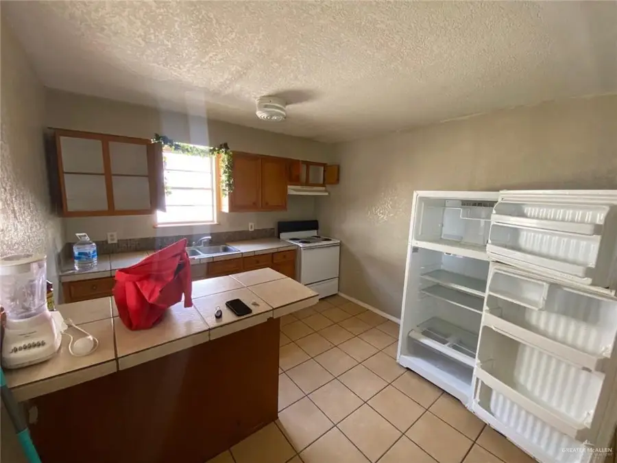 337 N Missouri Avenue, Mercedes, TX 78570 - #3