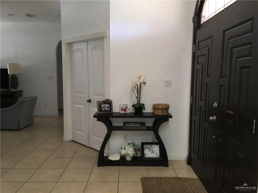 2712 Bluebird Avenue, McAllen, TX 78504 - #2