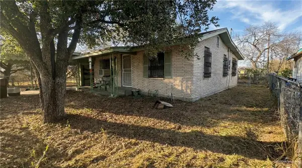 1248 E Kleberg Avenue, Kingsville, TX 78363