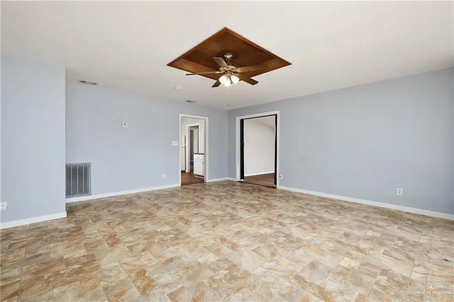 1805 N Cummings Avenue, Mission, TX 78572 - #3