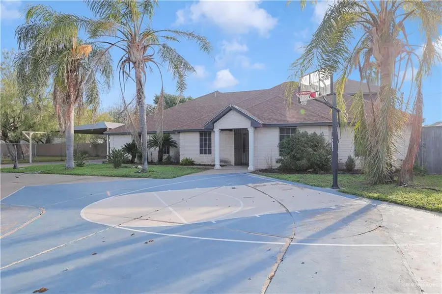 2704 N M Road, Edinburg, TX 78542 - #3