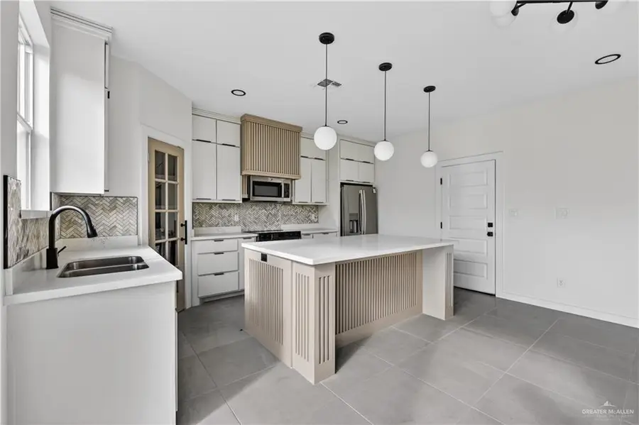 3501 S L Street, McAllen, TX 78503 - #2