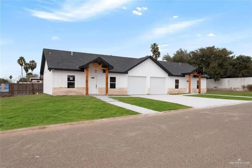 601 E Allende Avenue, Roma, TX 78584 - #1