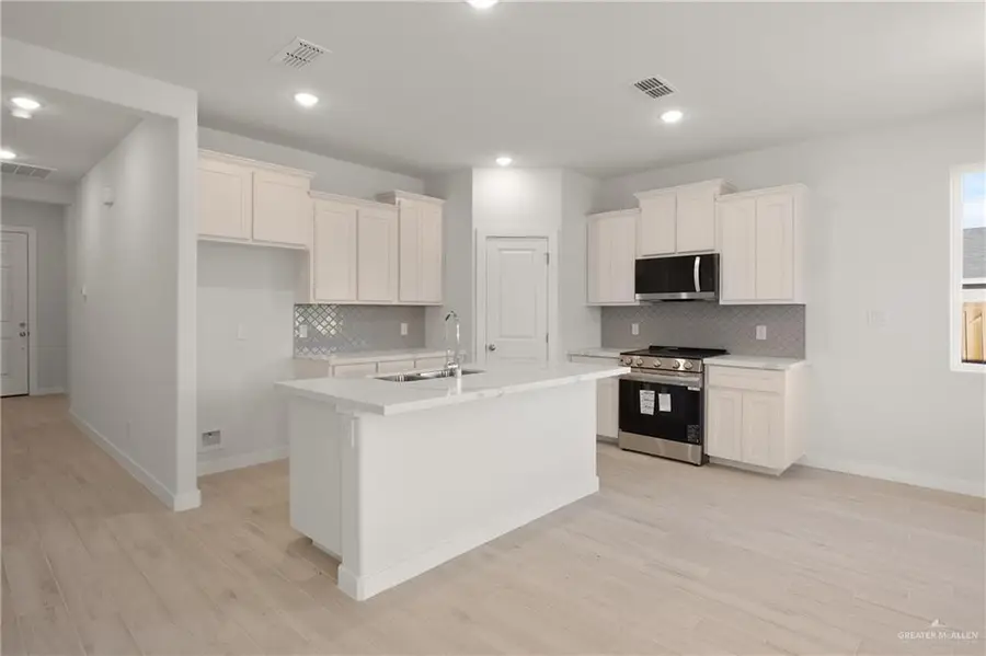 4804 Oleander Avenue, McAllen, TX 78504 - #3