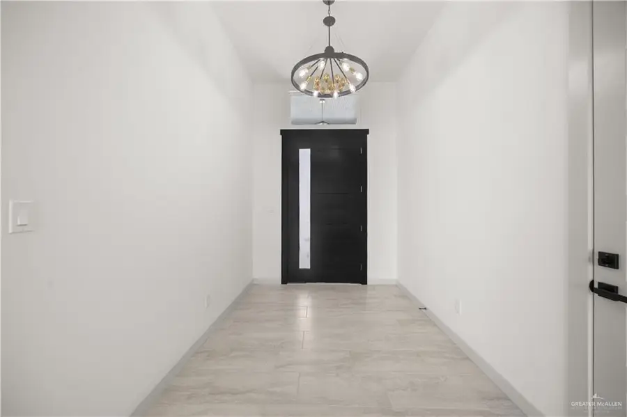 907 Platinum Street, Mission, TX 78572 - #3