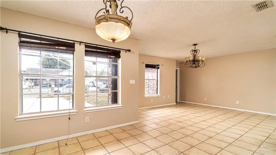 1006 E Stonegate Drive, Mission, TX 78574 - #3