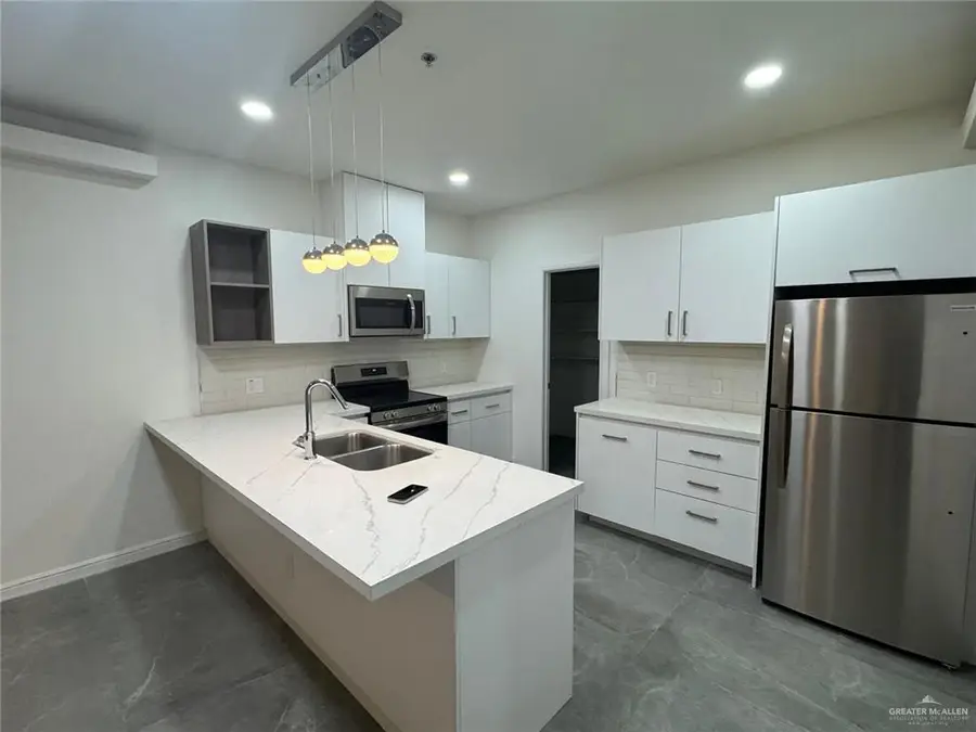 901 Yuma Avenue #1000, McAllen, TX 78503 - #3