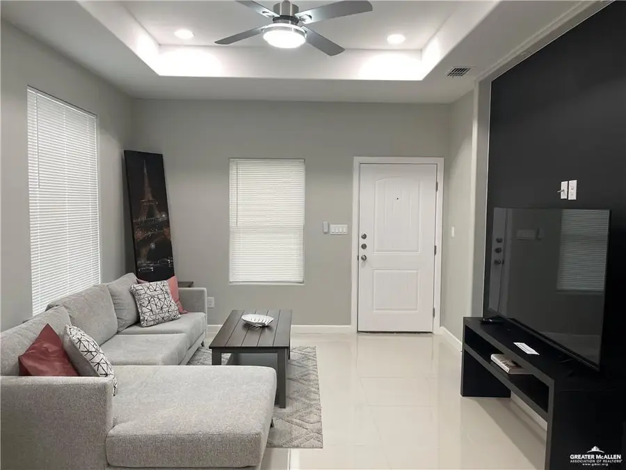 201 W St. Helena Avenue, Edinburg, TX 78541 - #3