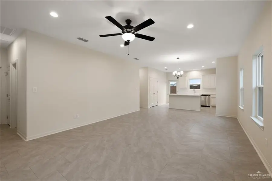 946 W Star Flower Street, Edinburg, TX 78541 - #2