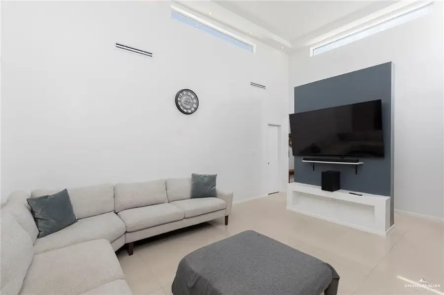 2716 April Avenue, Edinburg, TX 78541 - #2