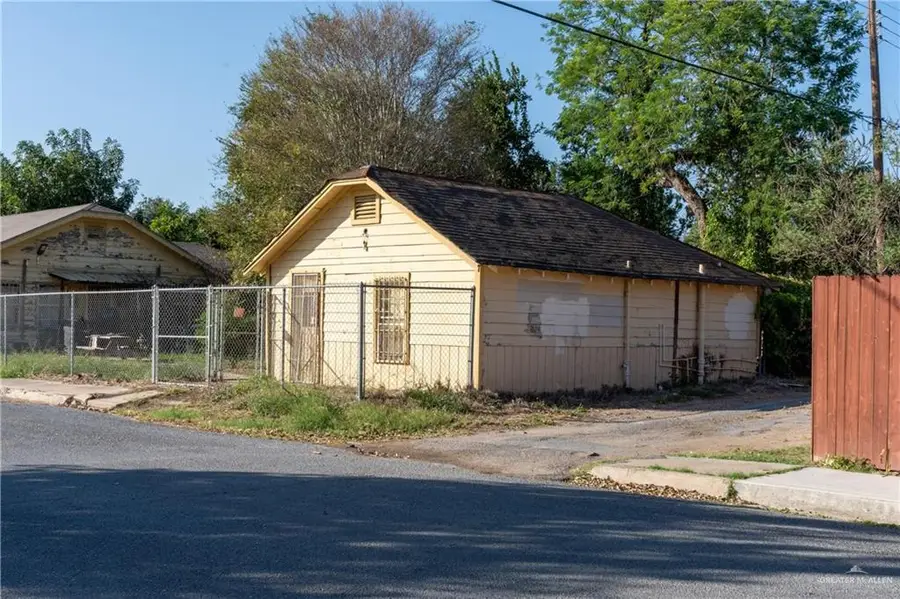 1102 N 16th Street, McAllen, TX 78501 - #3