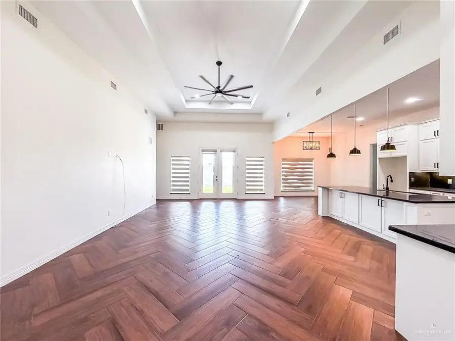 8813 N 9th Street, McAllen, TX 78504 - #3