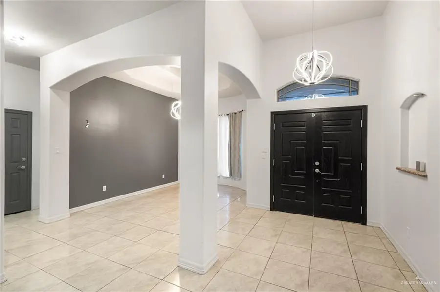 524 S Mile 2 W, Mercedes, TX 78570 - #3