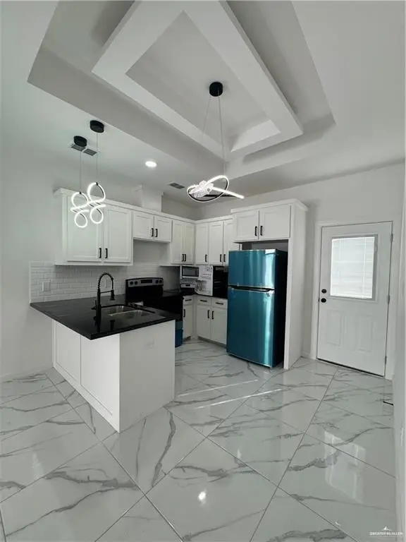 909 Glory, Alamo, TX 78589 - #3