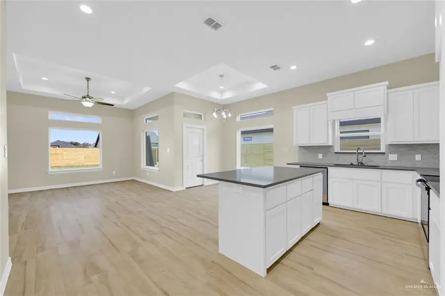 3421 E Kidd Avenue, Edinburg, TX 78542 - #3