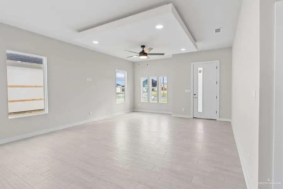 2305 N Gaytan Avenue, Edinburg, TX 78542 - #3