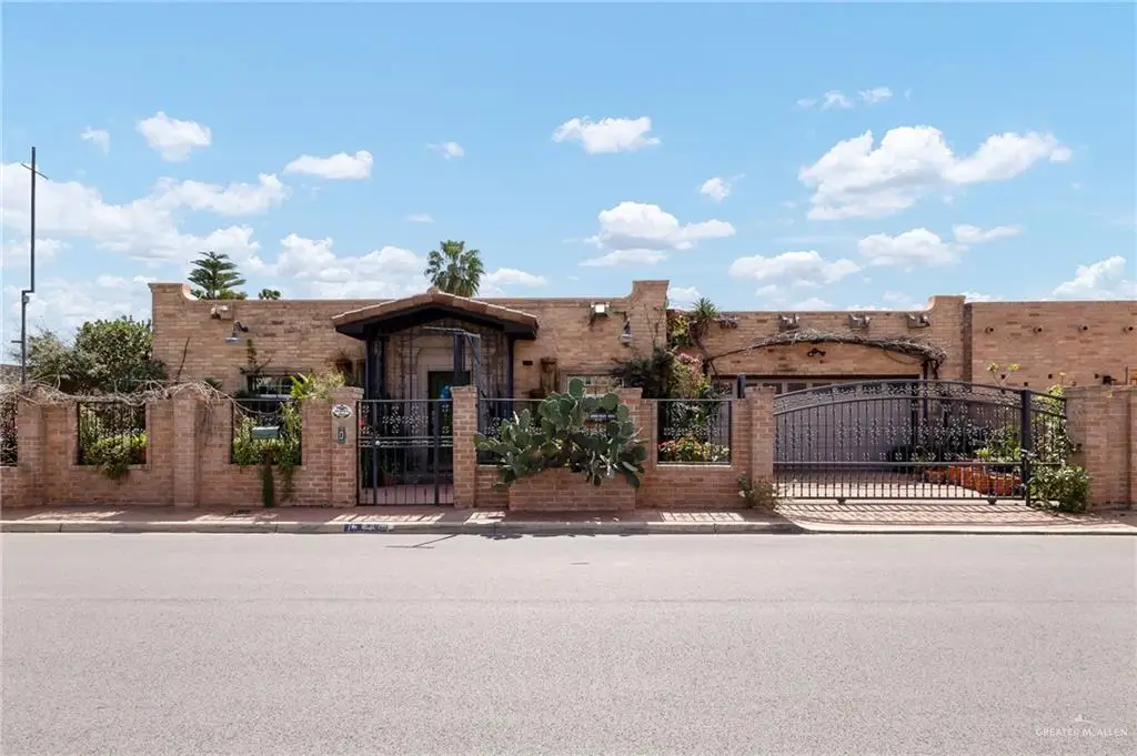 301 Vermont Avenue, McAllen, TX 78503 - #1