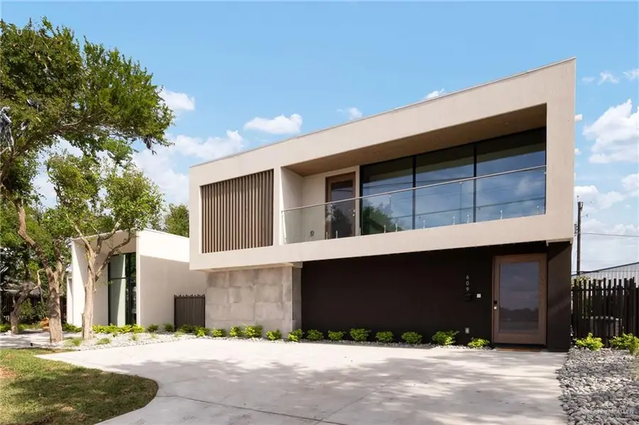 605 S 29th Street, McAllen, TX 78501 - #3