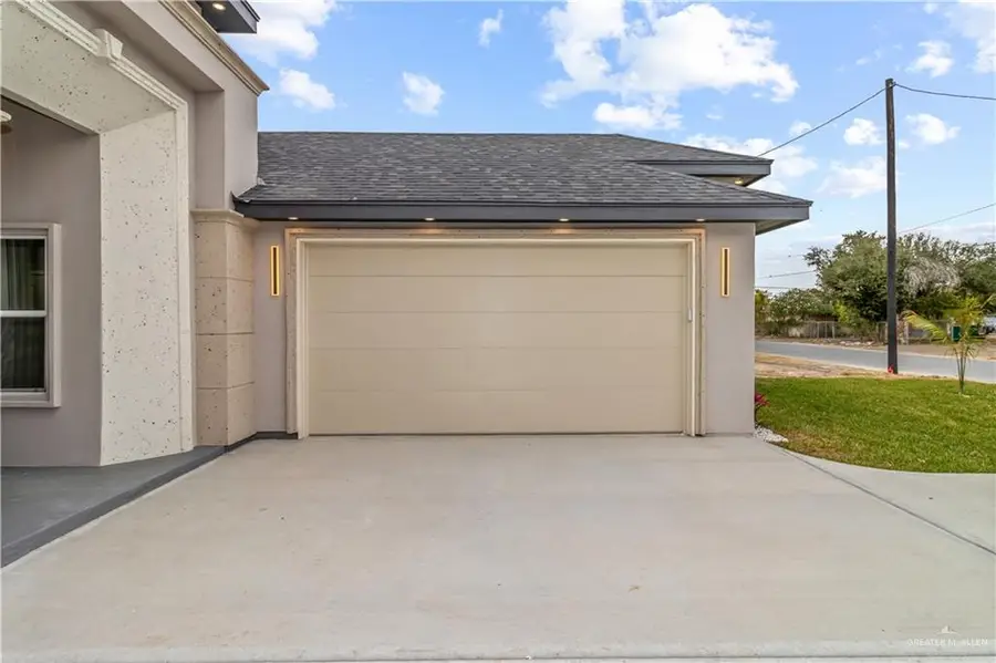 1407 W Eisenhower Street, Pharr, TX 78577 - #3