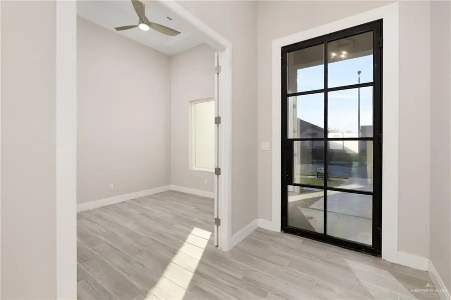 1700 S Middleton Street, Edinburg, TX 78539 - #2