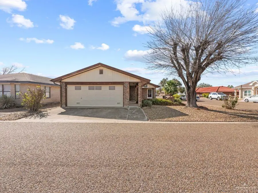 418 Aquarius Street, Mission, TX 78572 - #2