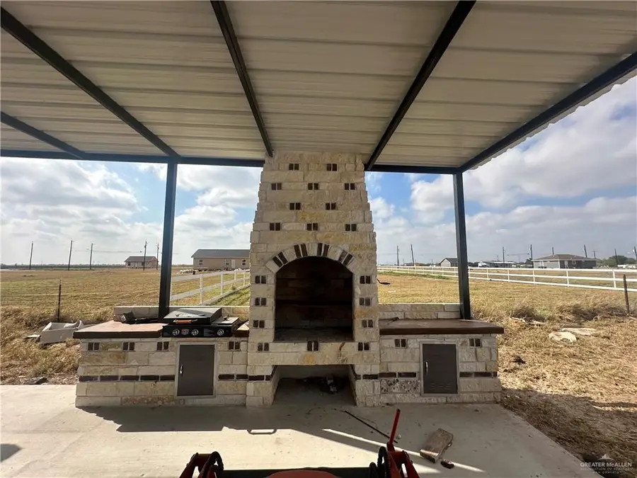 21495 Mile 3 1/2 W, Edcouch, TX 78538 - #2