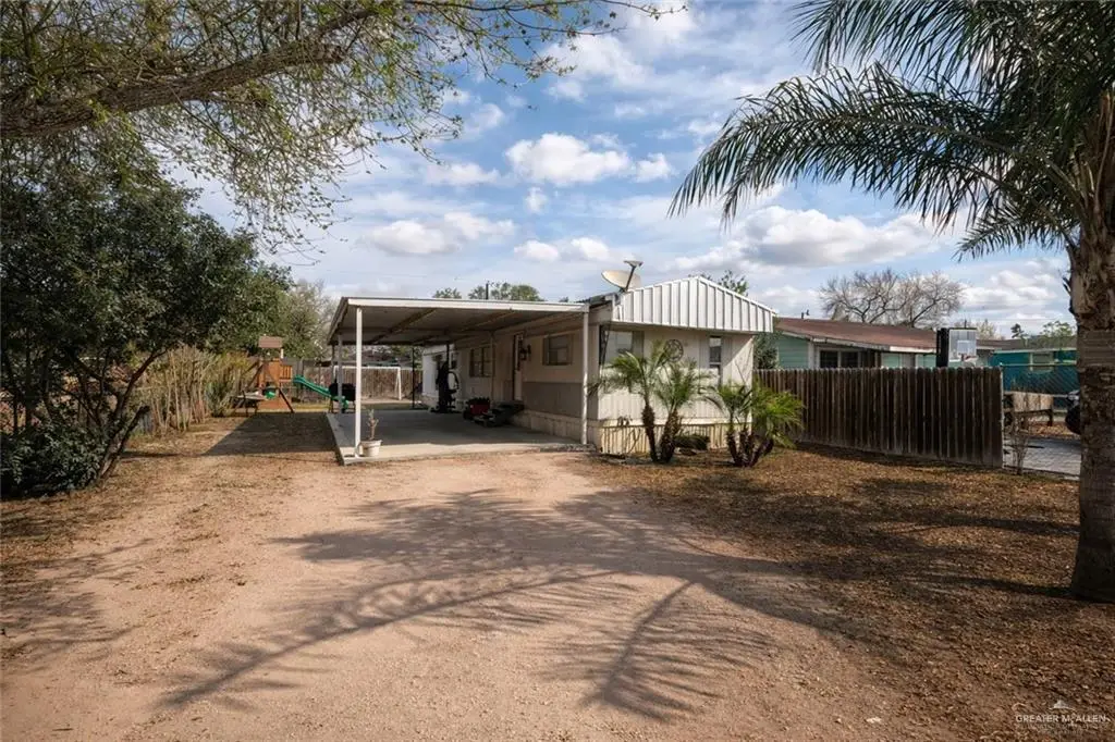 315 W Oscar Gonzalez Avenue, Elsa, TX 78541 - #1