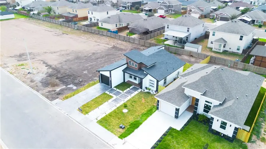 2310 E Sabinal Avenue, Hidalgo, TX 78544 - #2